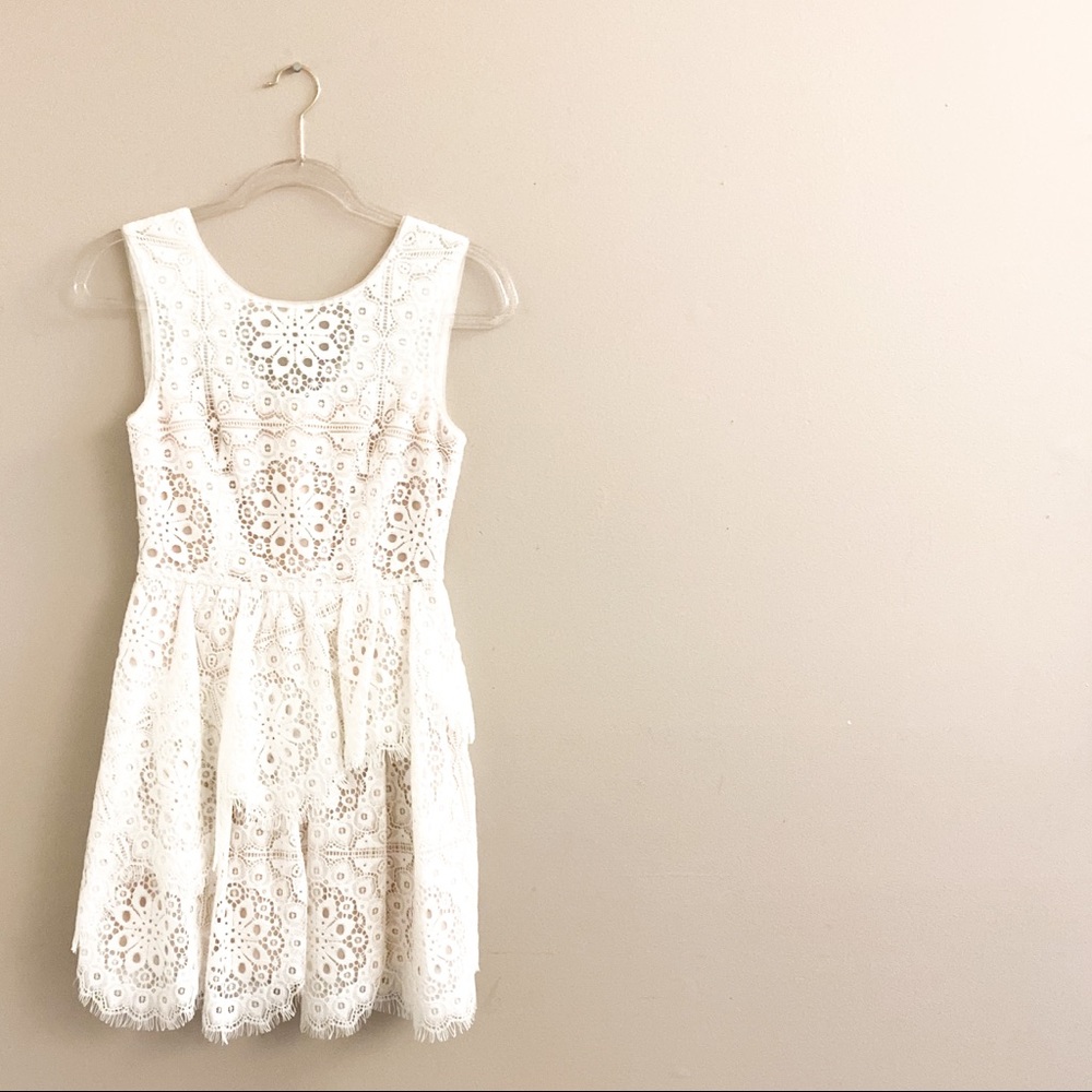 BCBGmaxazria Charlee dress white lace size 0 - Picture 3 of 8
